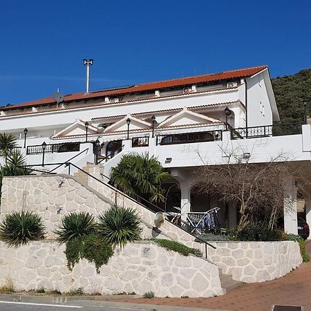 Guest House Galeb Супетарска-Драга Экстерьер фото