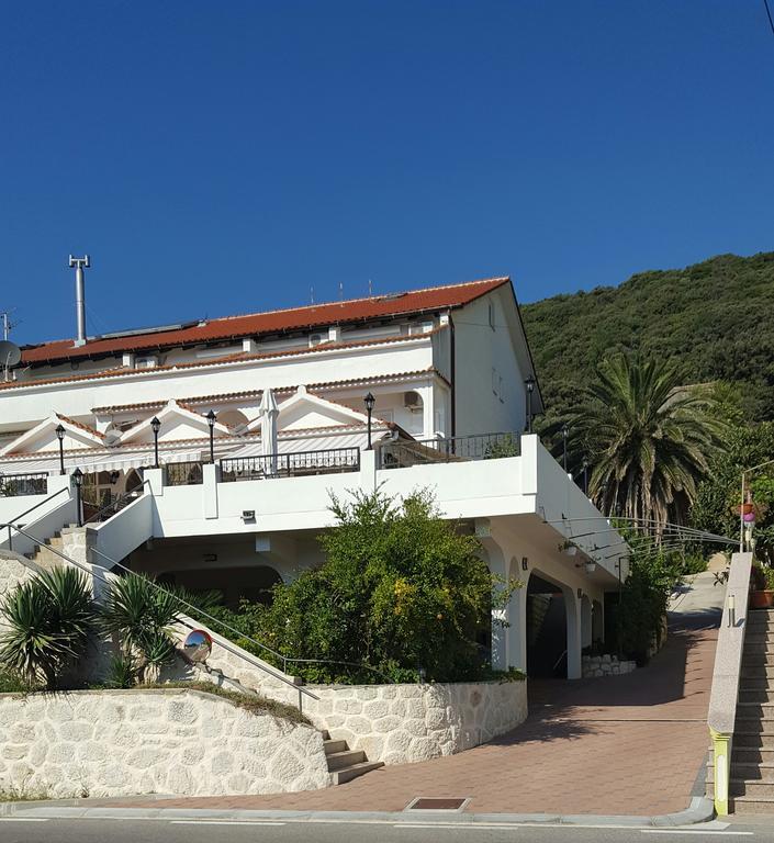 Guest House Galeb Супетарска-Драга Экстерьер фото